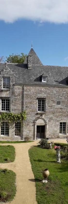 Manoir du Moustoir - Hôtel Les Empreintes，位于Saint-Évarzec的酒店