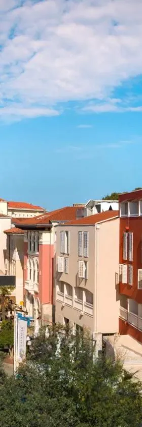 Valamar Riviera Hotel & Residence，位于波雷奇的酒店