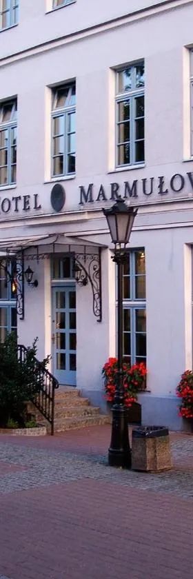 Hotel Marmułowski，位于威赫罗伏的酒店