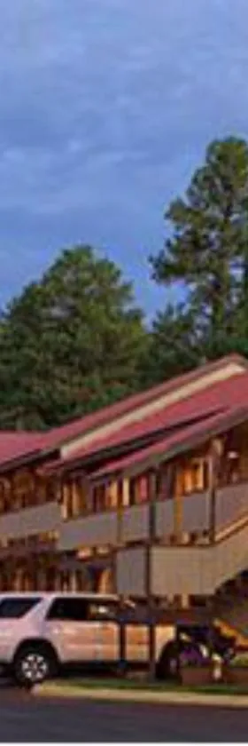 Branding Iron Motel，位于Chama的酒店