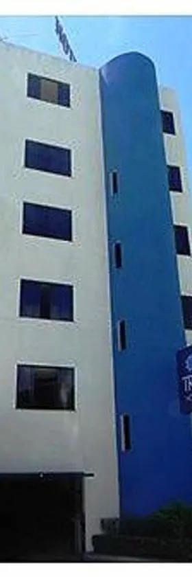 劳罗德弗雷塔斯旅行酒店，位于劳鲁-迪弗雷塔斯的酒店