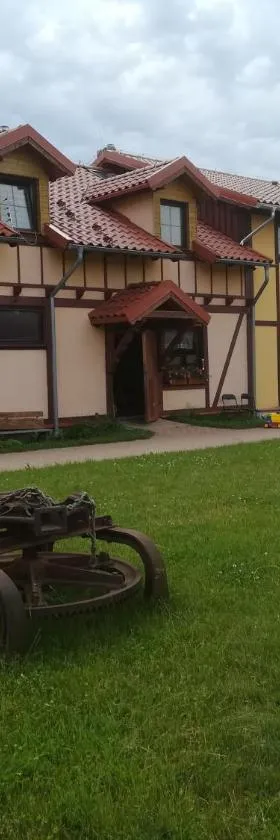 Pensjonat Przy Stajni，位于Kierzkowo的酒店