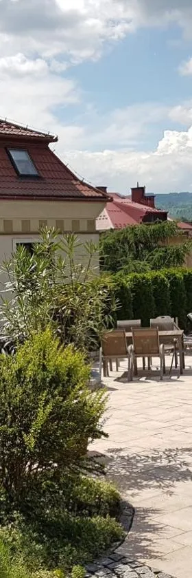 扬达会议度假村，位于下姆沙纳的酒店