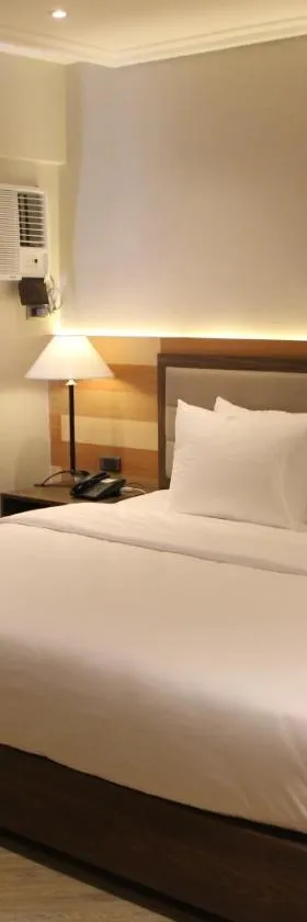 Acacia Hotel Bacolod，位于巴科洛德的酒店