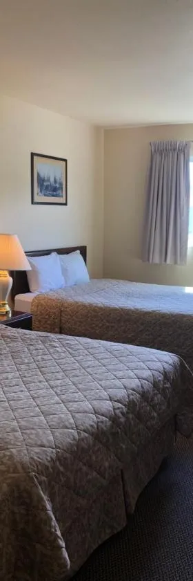 Glacier Hotel，位于瓦尔迪兹的酒店
