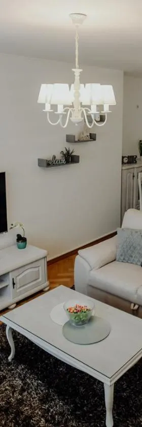 Apartman M5，位于贾科沃的酒店