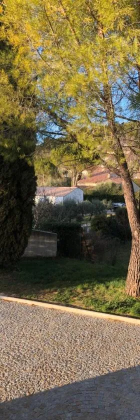 LA BASTIDE DU GINESTE - Poppys，位于弗莱约斯克的酒店