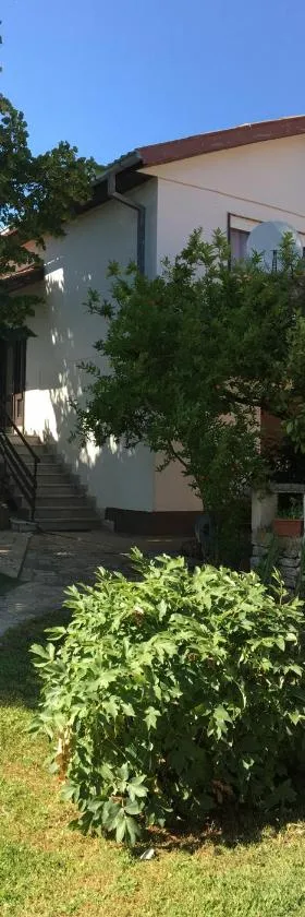 Two-Bedroom Countryside Apartment，位于马尔卡纳的酒店