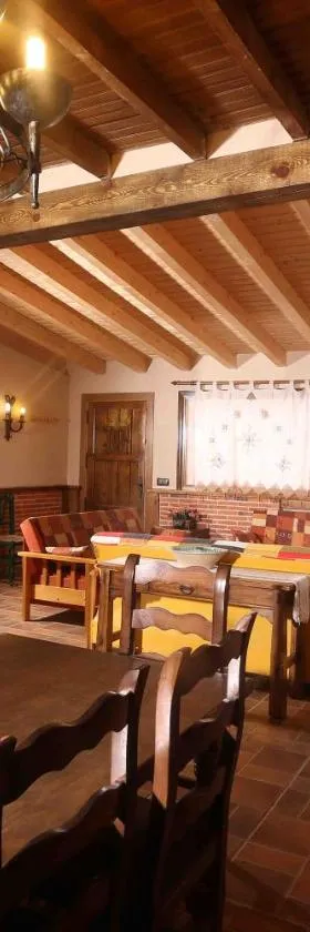 La Casa del Abuelo Simón，位于Fuente el Sauz的酒店