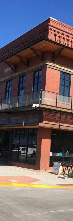 The Hotel Sturgis，位于斯特吉斯的酒店