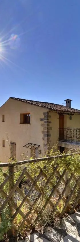 Les Gîtes du Lac - Appartements，位于蒙托鲁的酒店