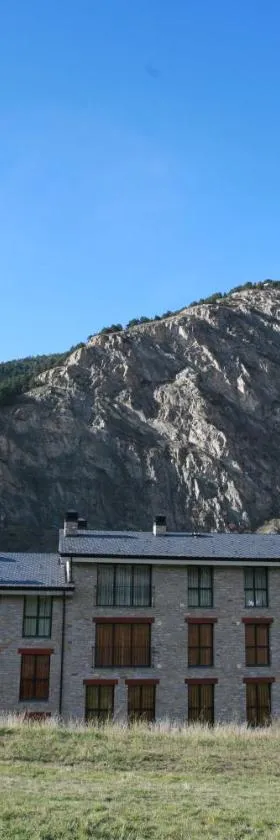 奥巴卡布兰卡SPA公寓式酒店 ，位于卡尼略的酒店