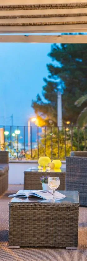 Boutique Hotel Oriola，位于卡拉圣维森特的酒店