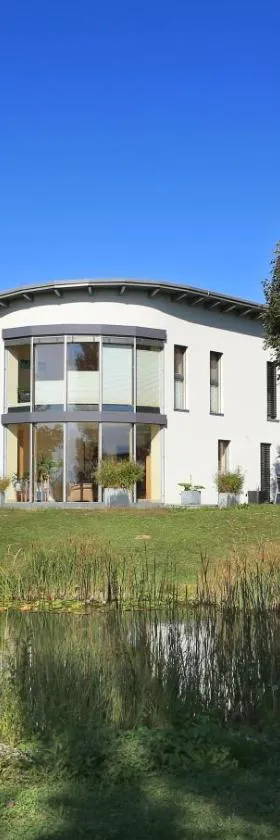Haus LUNA - Privatzimmer im sonnigen Südburgenland，位于Hackerberg的酒店