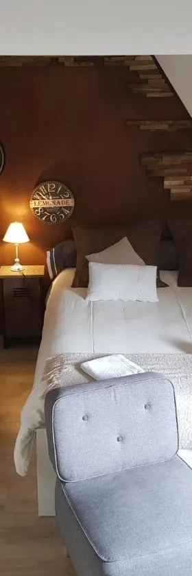 德图尔古尔奈公寓式酒店，位于古尔奈昂布赖的酒店