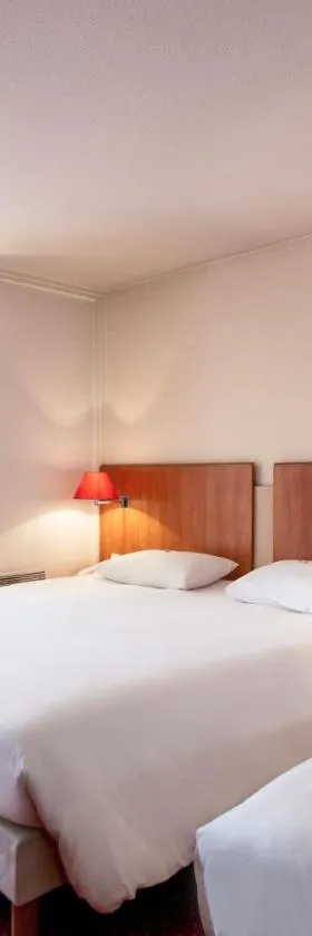 Hôtel inn design Sancé，位于马孔的酒店