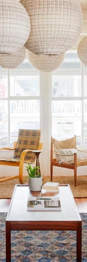 Block Island Beach House，位于新肖雷汉姆的酒店