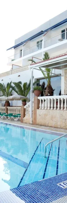 Hotel & Spa Entre Pinos-Adults Only，位于埃斯卡洛的酒店