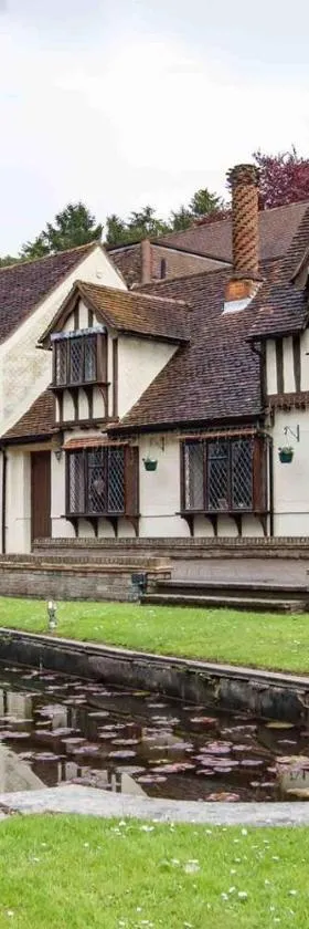 Great Hallingbury Manor & Lodges London Stansted，位于彼索普斯托福的酒店