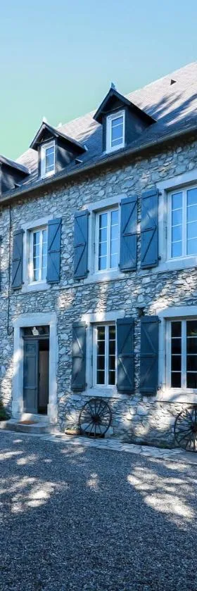 Le domaine des 3 marmottes Chambres d' hôtes，位于Cierp的酒店