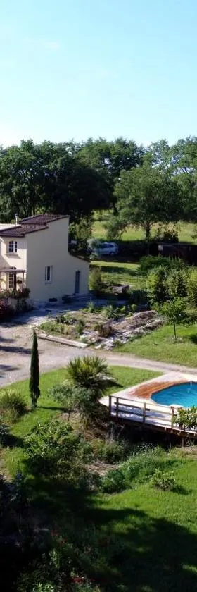 Bienvenue dans notre petit paradis，位于Pelleport的酒店