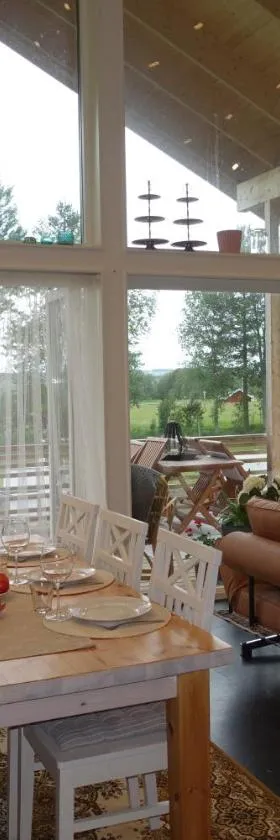 Annexet på Stallbackens Gård，位于Ås的酒店