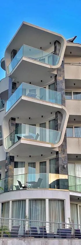Hotel Pierina，位于布德瓦的酒店