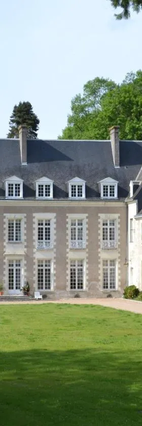 Château de Saint Ouen les Vignes，位于Saint-Ouen-les-Vignes的酒店