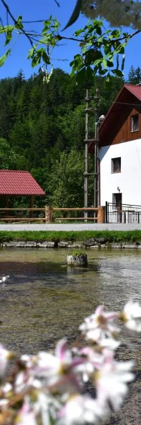 Plitvice Panta Rei，位于普利特维采湖的酒店