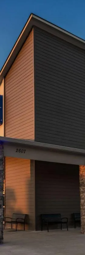 Studio 6 Lake Charles，位于查尔斯湖的酒店