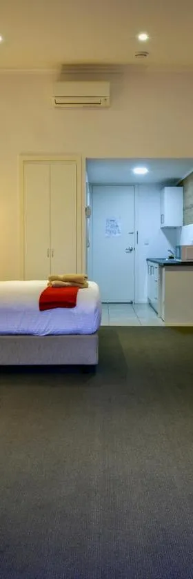 十字路口经济汽车旅馆，位于奥古斯塔港的酒店