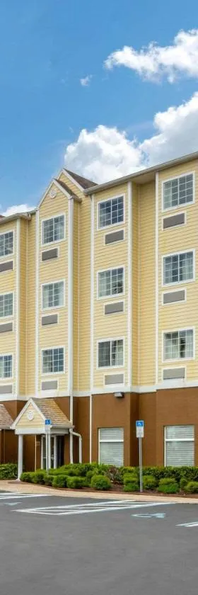 Quality Inn & Suites Lehigh Acres Fort Myers，位于利哈伊埃克斯的酒店