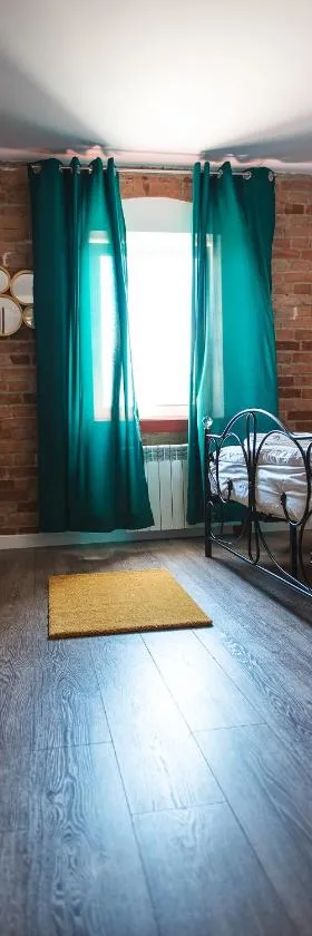 Leon's Rooms，位于扎雷的酒店