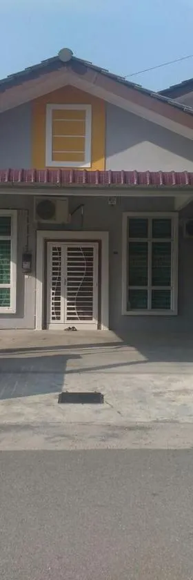 Homestay Fully Aircond Free Wifi Near MITC,UTEM，位于马六甲的酒店