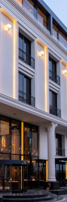 B&C HOTEL，位于阿塔库姆的酒店