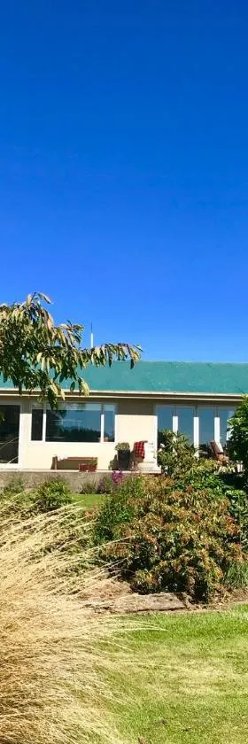 Southland Organic Farmstay，位于因弗卡吉尔的酒店