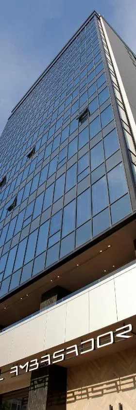 Ambasador Hotel，位于尼什的酒店