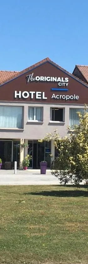 Hotel The Originals Bernay Acropole，位于贝尔奈的酒店