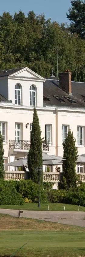 Domaine et Golf de Vaugouard - La Maison Younan，位于龙河畔丰特奈的酒店
