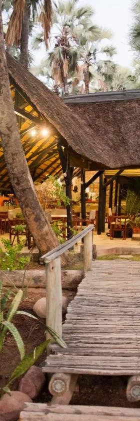 Omarunga Epupa-Falls Camp，位于Opuwo的酒店