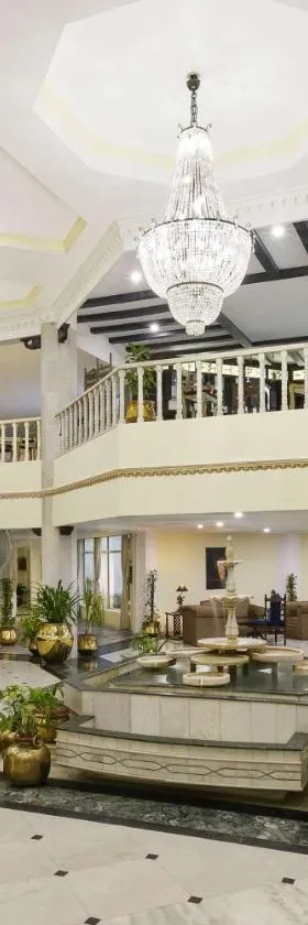 华美达克久拉霍酒店，位于克久拉霍的酒店