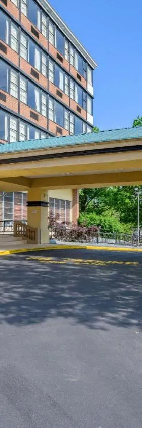 Inn at Lebanon - Hershey & Manheim area，位于黎巴嫩的酒店