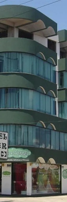 Hotel Bauer，位于托雷斯的酒店