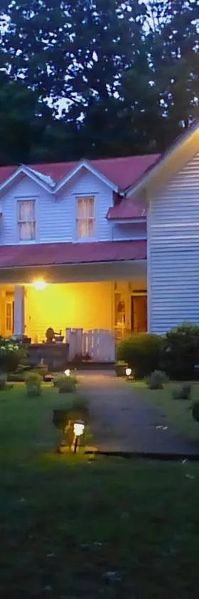 Mulberry Lavender Farm and B&B，位于Mulberry的酒店