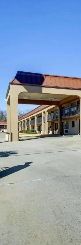 维克斯堡伊克诺旅馆，位于维克斯堡的酒店
