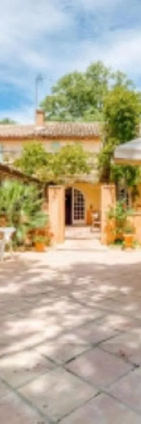 Logis Hotel Le Chêne Vert，位于博莱讷的酒店