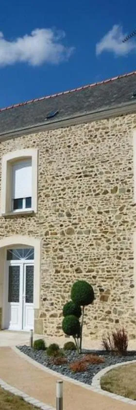 Chambres d'hôtes à CUILLÉ，位于Cuillé的酒店