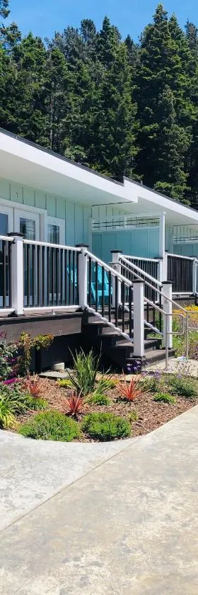 Seafoam Lodge，位于Little River的酒店