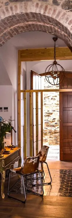 HOTEL LUZ ALMONASTER，位于阿尔莫纳斯特尔拉雷亚尔的酒店