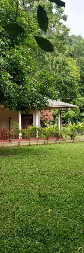 Alfred Colonial Bungalow & Spice Garden，位于Kobbekaduwa的酒店